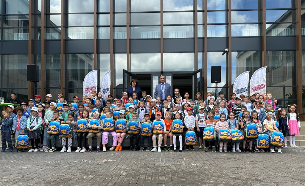 помоги собраться в школу.jpg